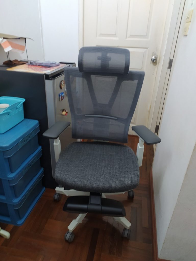 Read more about the article Ergochairs คุณ Eric Ultra7 เก้าอี้เพื่อสุขภาพ