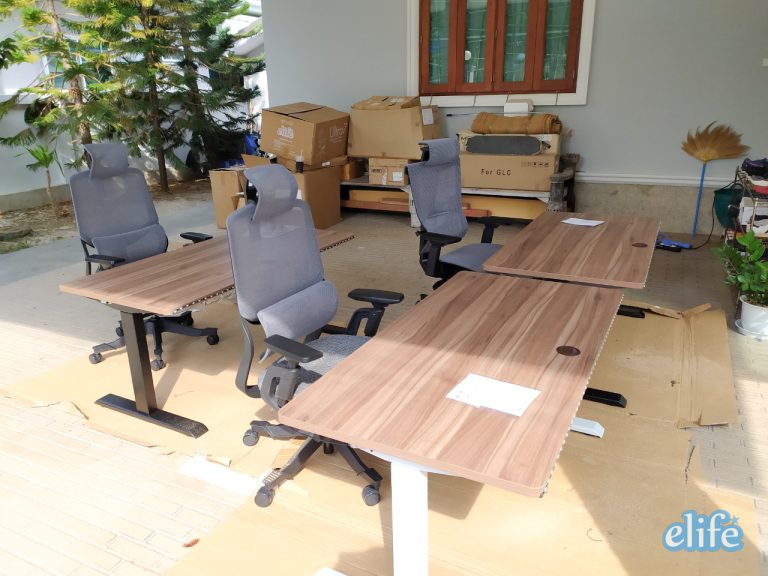 Read more about the article Ergodesk คุณกิ๊ฟ โต๊ะปรับระดับได้ Raise3 Electric Adjustable Desk