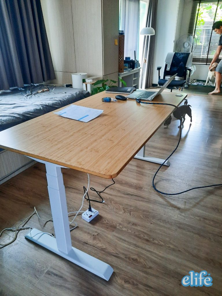 Read more about the article Ergodesk คุณวิสันต์ โต๊ะปรับระดับไฟฟ้า Adjustable Desk Raise3