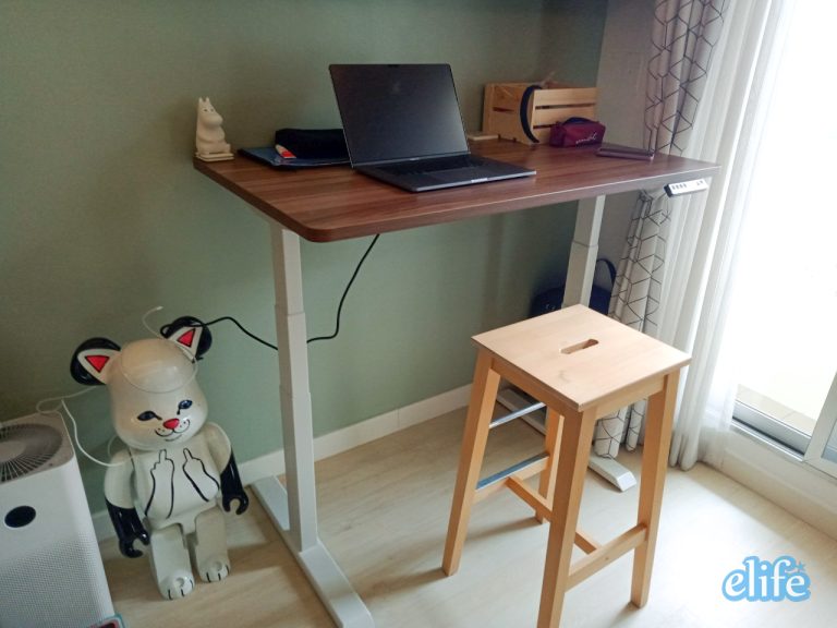 Read more about the article Ergodesk คุณฤดี โต๊ะปรับระดับไฟฟ้า Adjustable Desk Raise3