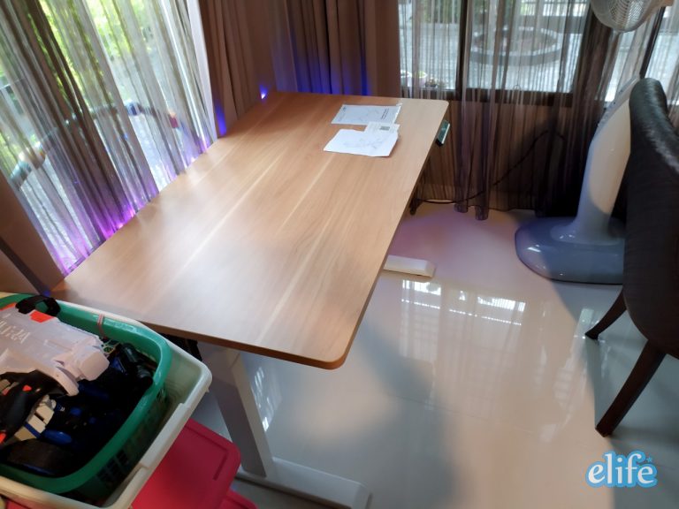 Read more about the article Ergodesk สอนศรี โต๊ะปรับระดับไฟฟ้า Adjustable Desk และเก้าอี้ Ergonomic