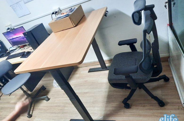 Ergodesk คุณโอ๋ Gadgetdoor โต๊ะปรับระดับไฟฟ้า Adjustable Desk Raise3