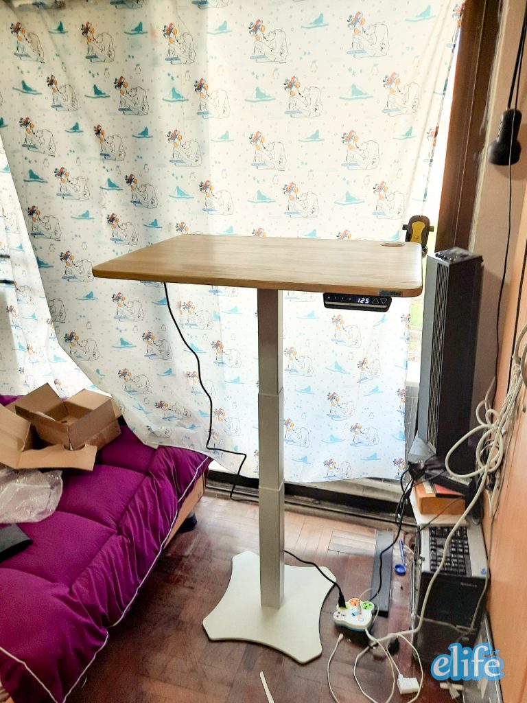 Read more about the article Ergodesk คุณสุชาติ โต๊ะปรับระดับไฟฟ้า Adjustable Desk ขาเดียวสำหรับพื้นที่จำกัด