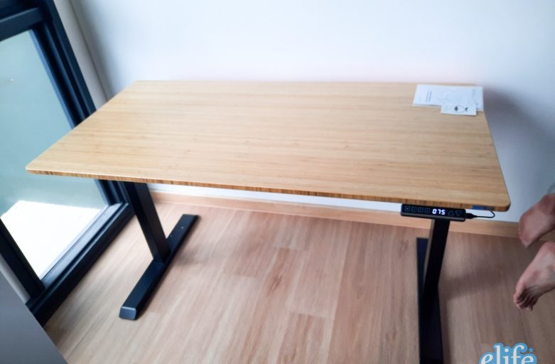 Ergodesk คุณกุสุมา โต๊ะปรับระดับไฟฟ้า Adjustable Desk Raise3 Bamboo
