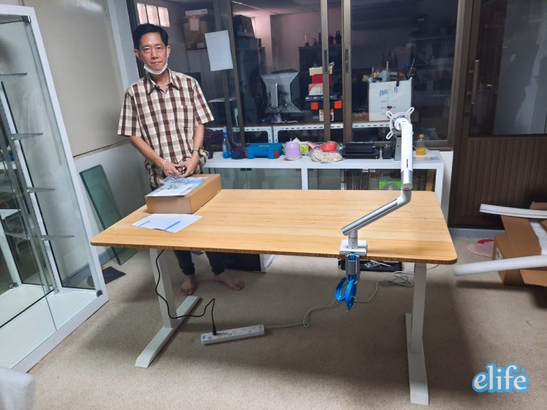 Read more about the article Ergodesk คุณบัณฑูรย์ โต๊ะปรับระดับไฟฟ้า Adjustable Desk Raise3 Bamboo