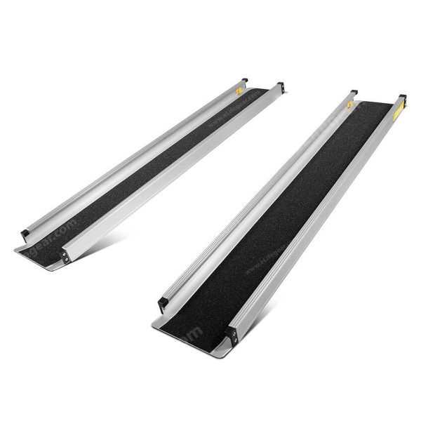 R7 | ทางลาดรถเข็นวีลแชร์cแบบพกพา ขนาด 7ฟุต พับเก็บติดรถ วัสดุอลูมิเนียม | Portable Aluminium Wheelchair Ramp - Image 5