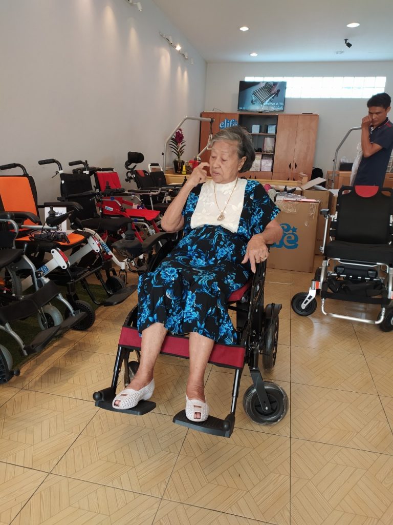 Read more about the article คุณแม่เติมศรี Pw-222